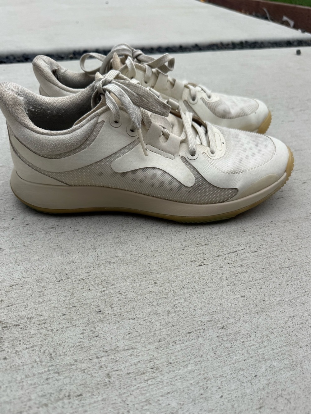 Lulu Lemon Strongefeel Womans Training shoes